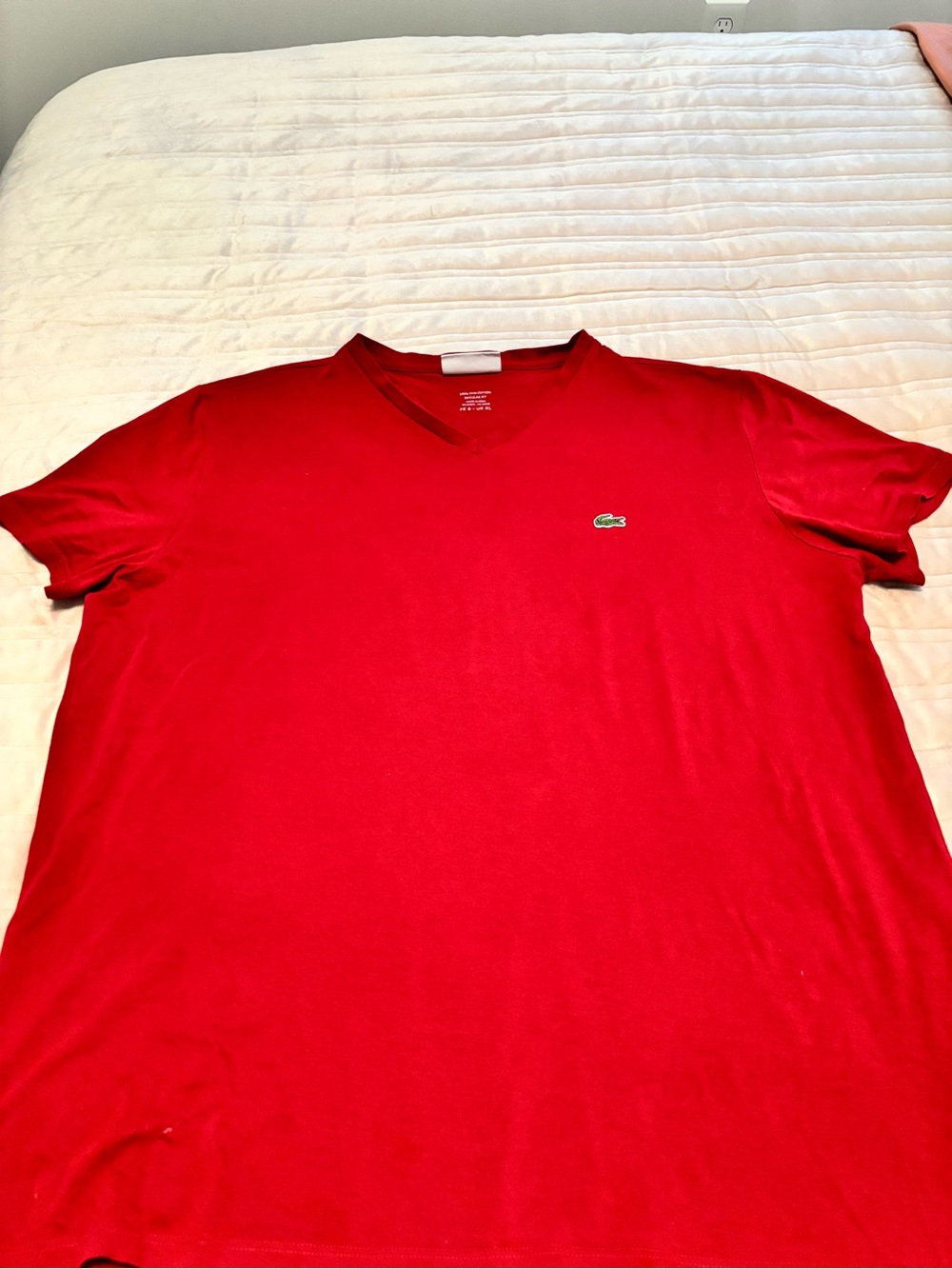 Lacoste Men's V-Neck Tee in Red with Green Crocodile